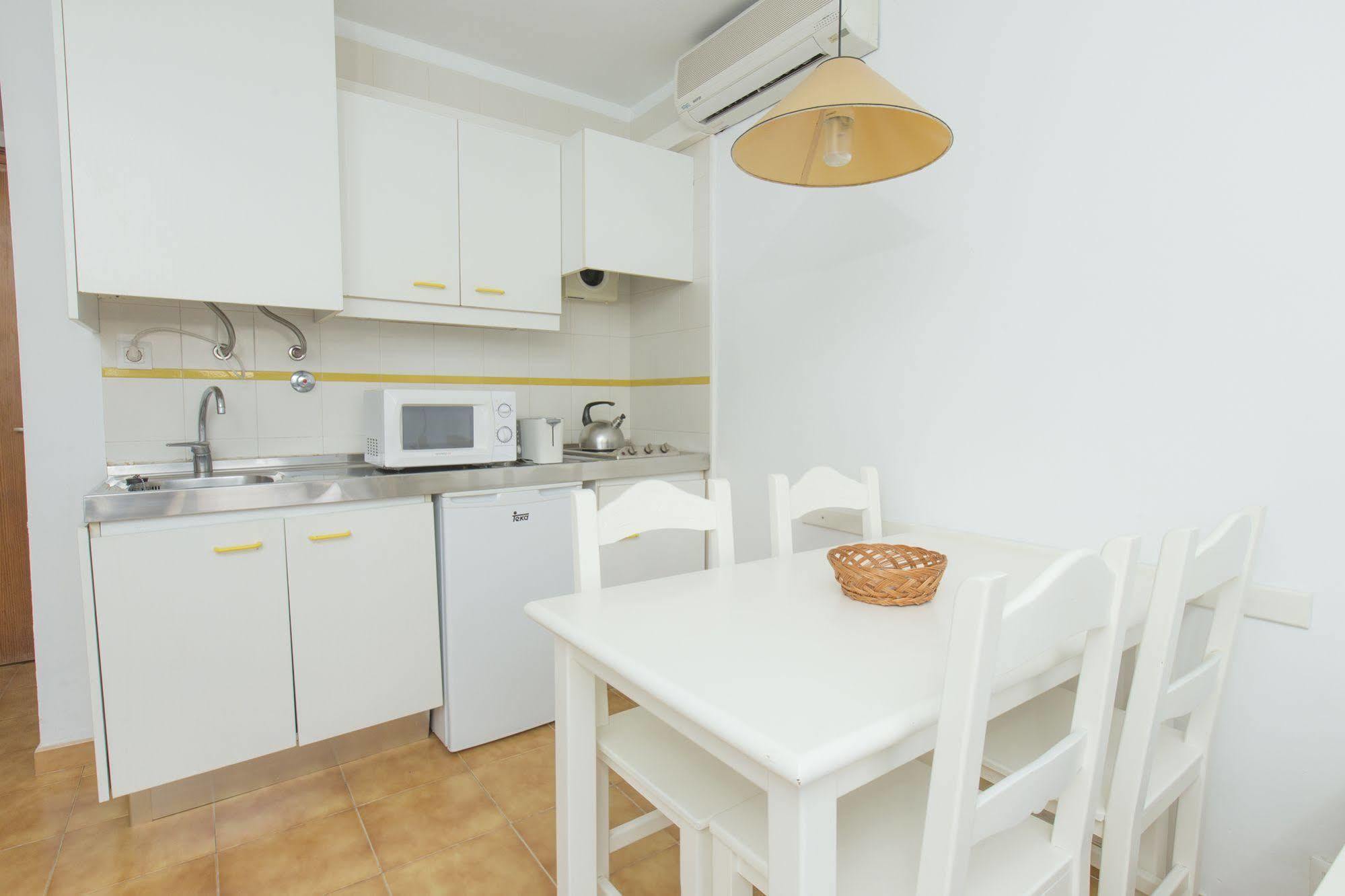 Apartamentos Massol Puerto Pollensa Exterior foto